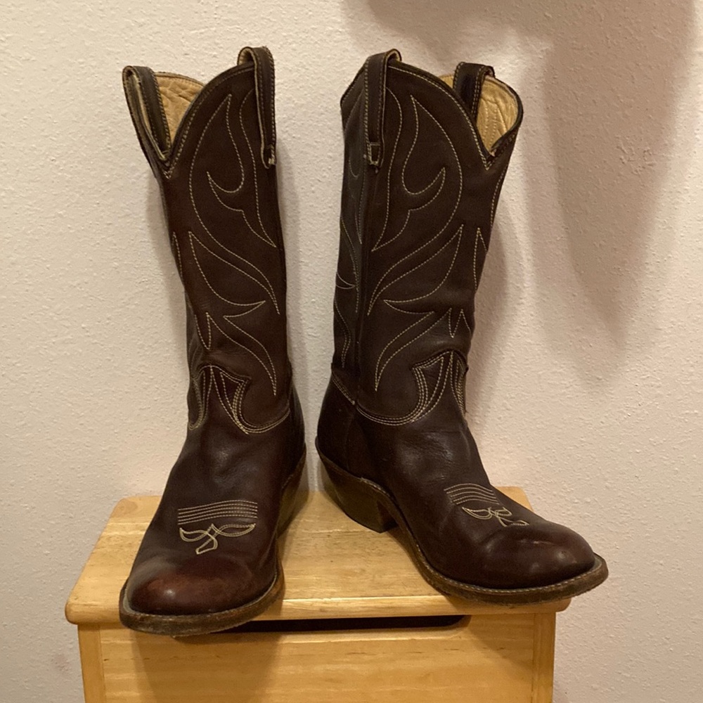 Stewart Fine Hand Made Cowboy Boots Chocolate Brown Leather 8.5EE Extra Wide GUC